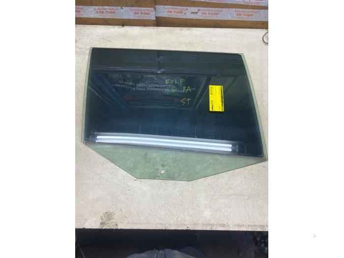 Rear door window