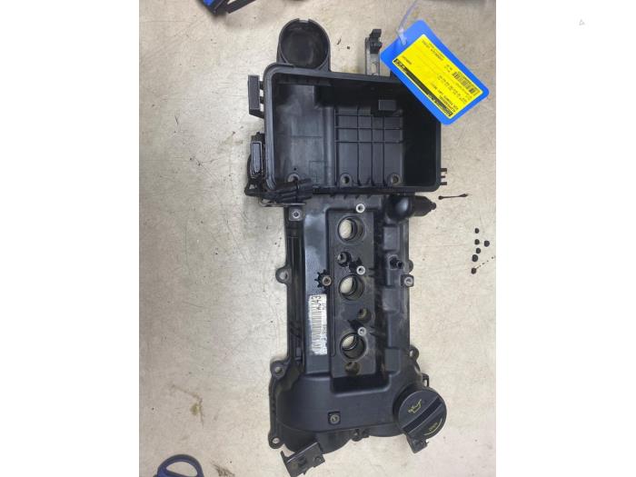 Usagé Couvercle soupapes Kia Picanto (TA) 1.0 12V Prix € 54,45 Prix TTC proposé par Autosloperij de Turk