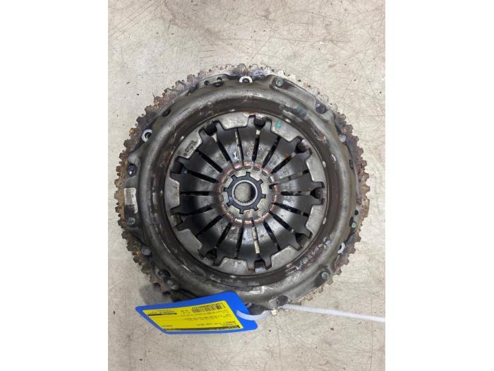 Used Flywheel Renault Clio IV (5R) 0.9 Energy TCE 90 12V Price € 82,28 Inclusive VAT offered by Autosloperij de Turk