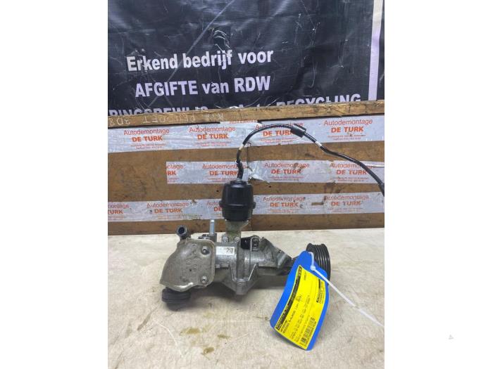 Begagnade Vattenpump Mercedes A (W176) 1.6 A-200 16V Pris på förfrågan erbjuds av Autosloperij de Turk