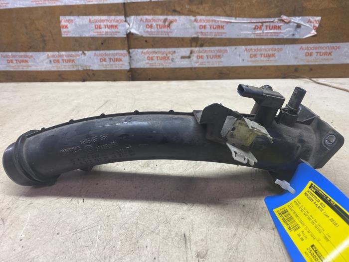 Gebrauchte Intercooler Rohr Mercedes A (W176) 1.6 A-200 16V Preis € 32,67 Mit Mehrwertsteuer angeboten von Autosloperij de Turk