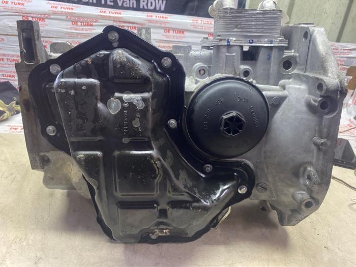 Usagé Couvercle carter Nissan Juke (F15) 1.2 DIG-T 16V Prix € 98,01 Prix TTC proposé par Autosloperij de Turk