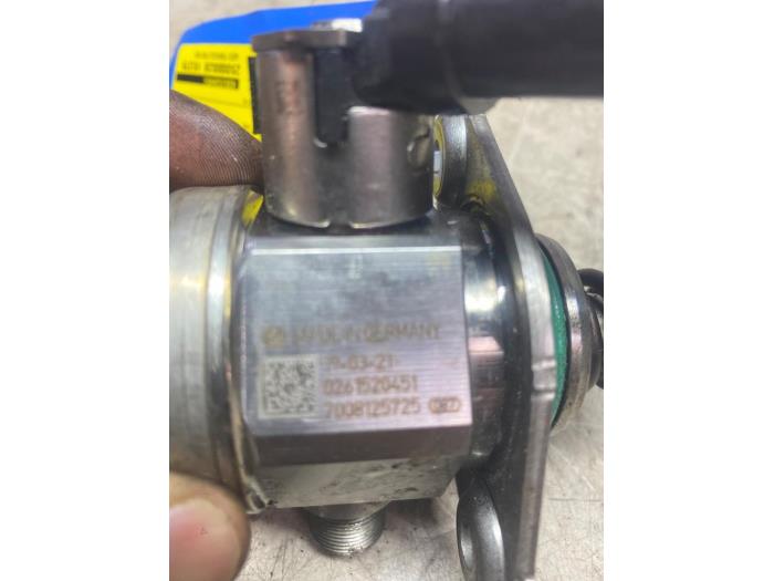Begagnade Högtryckspump Mercedes A (W176) 1.6 A-200 16V Pris € 108,90 Inklusive moms erbjuds av Autosloperij de Turk