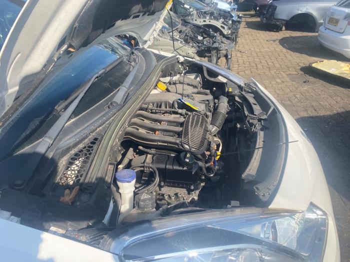 Engine Citroen DS3 1.2 12V PureTech 82 - HMZZZZ HMZ
