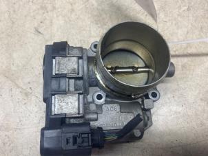 Usados Cuerpo de válvula de mariposa Volkswagen Golf VI (5K1) 1.4 TSI 160 16V Precio € 54,45 IVA incluido ofrecido por Autosloperij de Turk