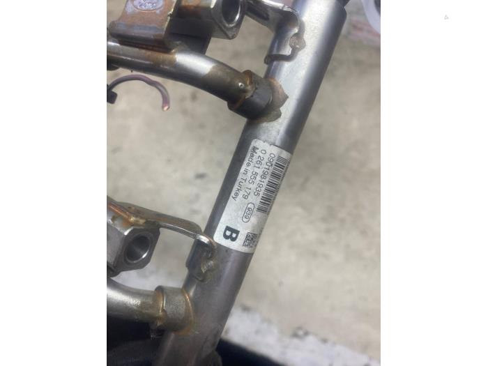 Usagé Système d'injection Ford Fiesta 6 (JA8) 1.0 EcoBoost 12V 100 Prix € 38,72 Prix TTC proposé par Autosloperij de Turk