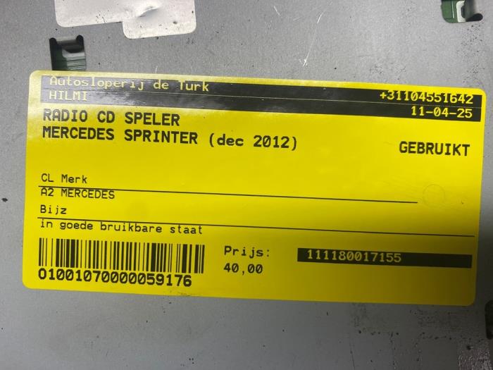 Używane Radioodtwarzacz CD Mercedes Sprinter 3,5t (906.13/906.23) 313 CDI 16V Euro 4 Cena € 26,62 Z VAT oferowane przez Autosloperij de Turk
