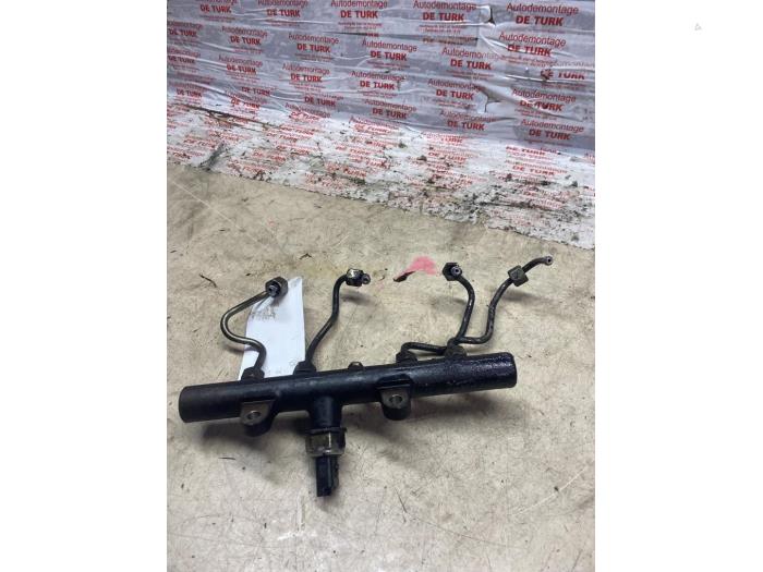 Usagé Système d'injection Renault Clio III (BR/CR) 1.5 dCi FAP Prix € 38,72 Prix TTC proposé par Autosloperij de Turk