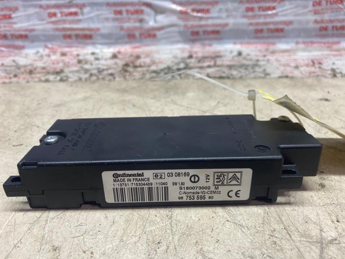 Modul Bluetooth z Volkswagen Scirocco (137/13AD) 1.4 TSI 160 16V 2011