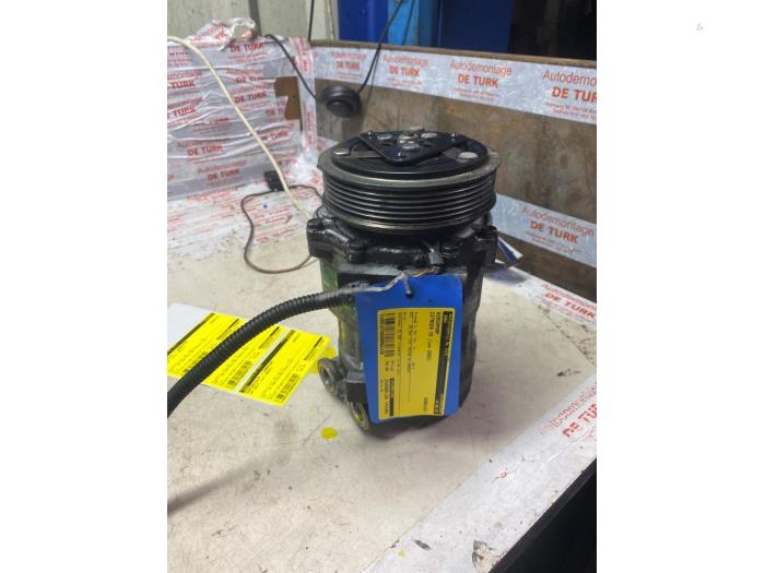 Usagé Pompe clim Citroen C5 I Berline (DC) 1.8 16V Prix € 54,45 Prix TTC proposé par Autosloperij de Turk