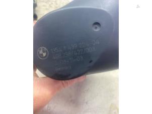 Boitier papillon d'un BMW 3 serie Touring (E46/3) 316i 16V 2004