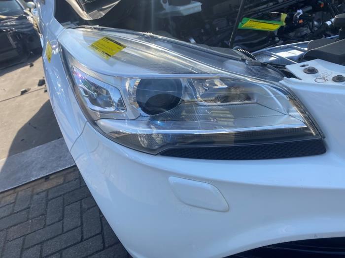 Używane Reflektor prawy Ford Kuga II (DM2) 2.0 TDCi 16V 180 4x4 Cena € 363,00 Z VAT oferowane przez Autosloperij de Turk
