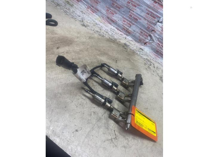 Usagé Système d'injection Ford Fiesta 6 (JA8) 1.0 EcoBoost 12V 100 Prix € 163,35 Prix TTC proposé par Autosloperij de Turk