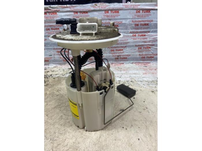 Usagé Pompe essence Alfa Romeo 147 (937) 1.6 Twin Spark 16V Prix € 32,67 Prix TTC proposé par Autosloperij de Turk