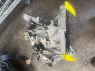 Getriebe van een Alfa Romeo 147 (937) 1.6 Twin Spark 16V 2006