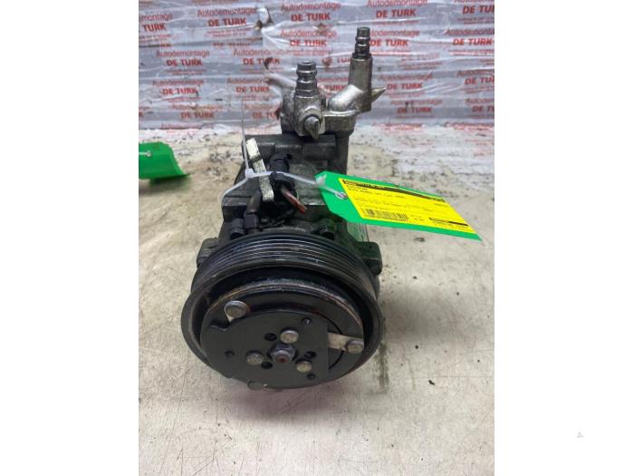 Usagé Pompe clim Alfa Romeo 147 (937) 1.6 Twin Spark 16V Prix € 43,56 Prix TTC proposé par Autosloperij de Turk