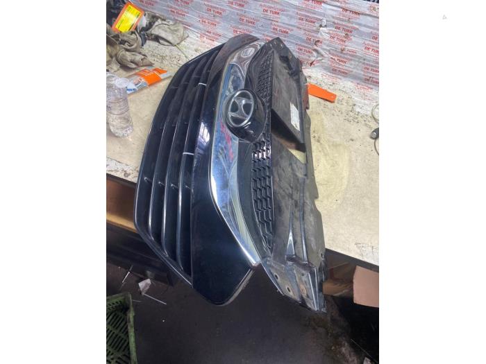 Używane Grill Hyundai iX35 (LM) 1.6 GDI 16V Cena € 82,28 Z VAT oferowane przez Autosloperij de Turk