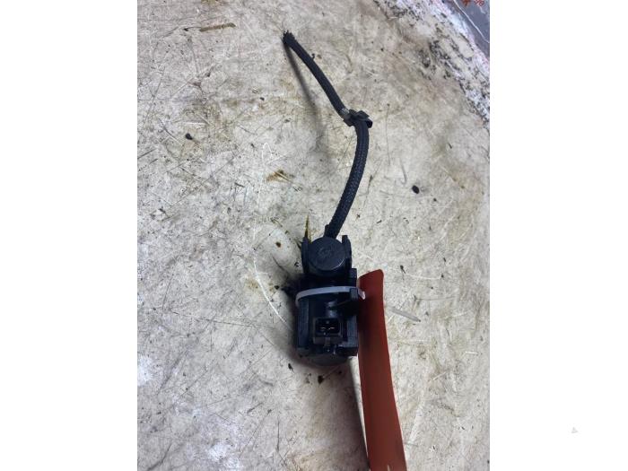 Gebrauchte Turbodruck Sensor BMW 3 serie (F30) 328i 2.0 16V Preis € 32,67 Mit Mehrwertsteuer angeboten von Autosloperij de Turk