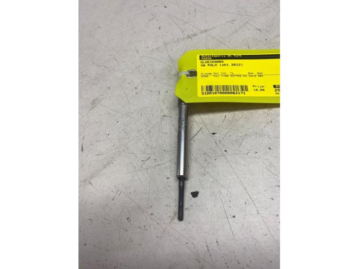 Used Glow plug Volkswagen Polo V (6R) 1.2 TDI 12V BlueMotion Price € 12,10 Inclusive VAT offered by Autosloperij de Turk