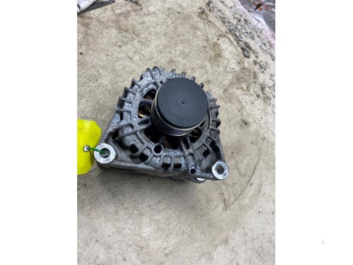 Usagé Dynamo Opel Corsa F (UB/UH/UP) 1.2 12V 75 Prix € 84,70 Prix TTC proposé par Autosloperij de Turk