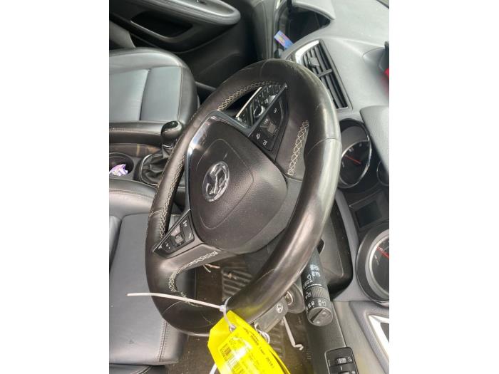 Gebrauchte Lenkrad Opel Mokka/Mokka X 1.4 Turbo 16V 4x2 Preis € 60,50 Mit Mehrwertsteuer angeboten von Autosloperij de Turk