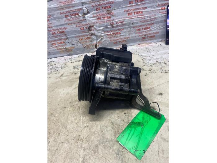 Usagé Pompe direction assistée Mercedes C (W204) 2.2 C-220 CDI 16V BlueEFFICIENCY Prix € 90,75 Prix TTC proposé par Autosloperij de Turk