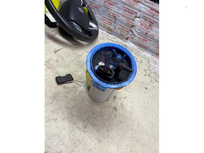Usagé Pompe essence Seat Leon SC (5FC) 1.2 TSI Ecomotive 16V Prix € 30,25 Prix TTC proposé par Autosloperij de Turk