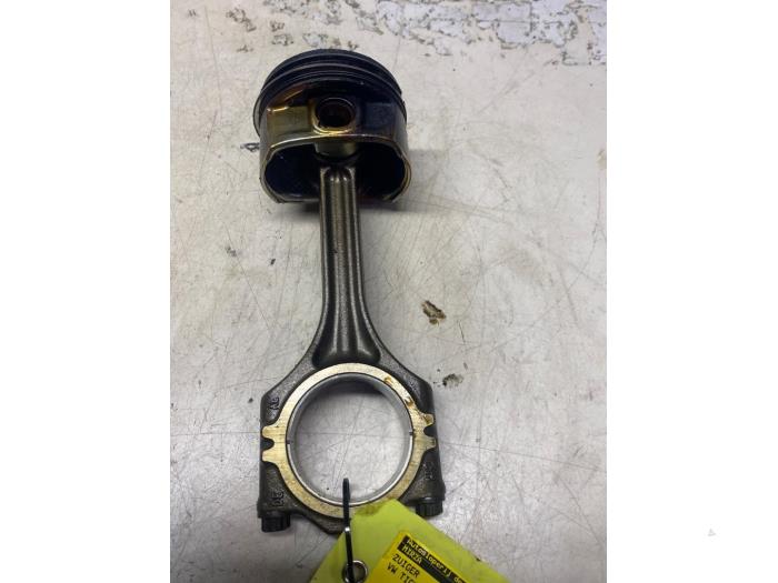 Usagé Piston Volkswagen Tiguan (5N1/2) 1.4 TSI 16V 4Motion Prix € 60,50 Prix TTC proposé par Autosloperij de Turk