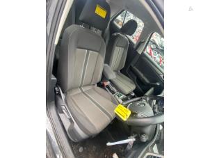 Usados Juego de tapicería (completo) Volkswagen T-Roc I 1.5 TSI Evo BMT 16V Precio € 363,00 IVA incluido ofrecido por Autosloperij de Turk