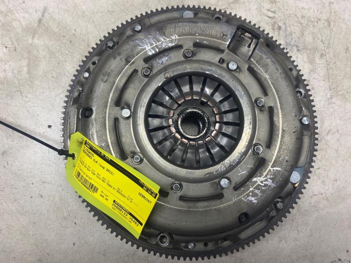 Used Flywheel Mercedes CLA (117.3) 1.6 CLA-180 16V Price € 242,00 Inclusive VAT offered by Autosloperij de Turk