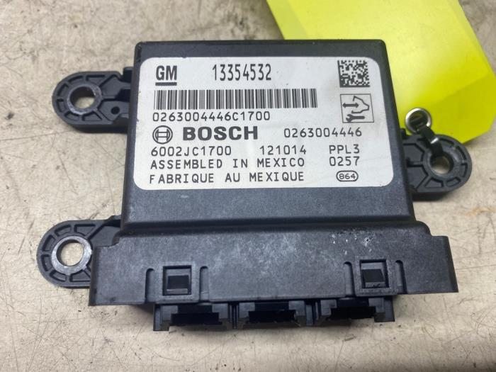 Usados Módulo PDC Opel Mokka/Mokka X 1.4 Turbo 16V 4x4 Precio € 6,05 IVA incluido ofrecido por Autosloperij de Turk