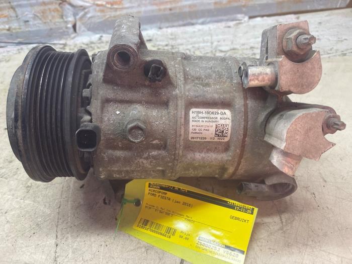Usagé Pompe clim Ford Fiesta 7 1.0 EcoBoost 12V 125 Prix € 108,90 Prix TTC proposé par Autosloperij de Turk