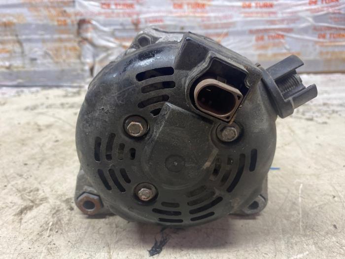 Usagé Dynamo Ford Fiesta 7 1.0 EcoBoost 12V 125 Prix € 36,30 Prix TTC proposé par Autosloperij de Turk