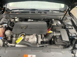 Motor van een Ford Mondeo V Wagon 1.5 TDCi 2015