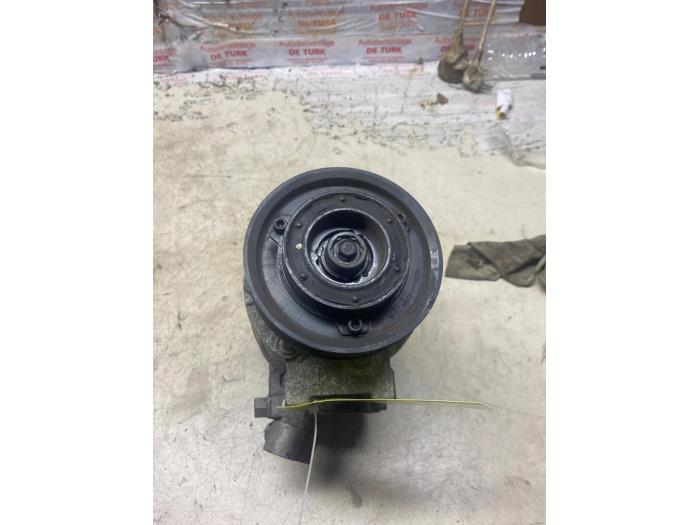 Usagé Compresseur de clim Seat Leon (1P1) 2.0 FSI 16V Prix € 60,50 Prix TTC proposé par Autosloperij de Turk