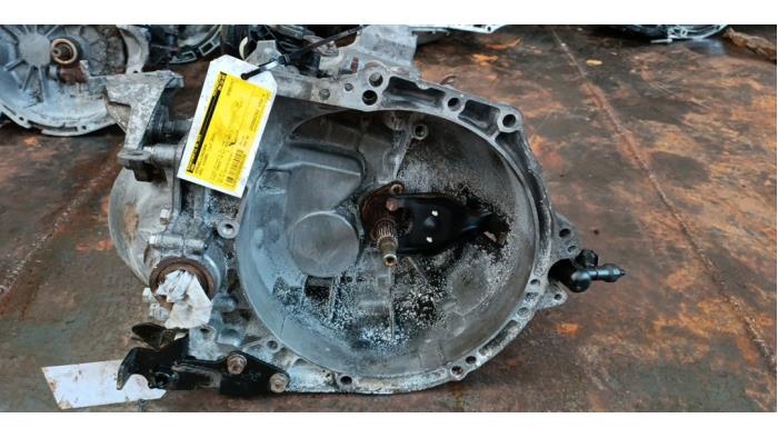 Gebrauchte Getriebe Opel Vivaro 1.5 CDTI 102 Preis € 665,50 Mit Mehrwertsteuer angeboten von Autosloperij de Turk