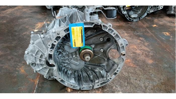 Gebrauchte Getriebe Mercedes CLA (117.3) 1.6 CLA-180 16V Preis € 242,00 Mit Mehrwertsteuer angeboten von Autosloperij de Turk