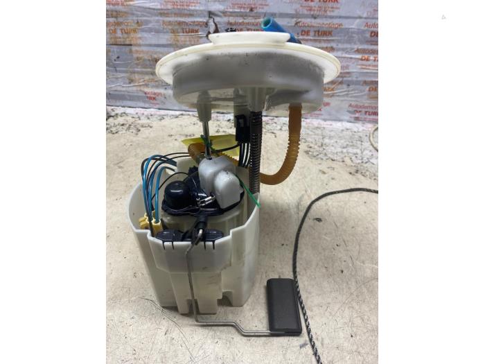 Begagnade Bensinpump Mini Mini (F55) 1.2 12V One Pris € 42,35 Inklusive moms erbjuds av Autosloperij de Turk