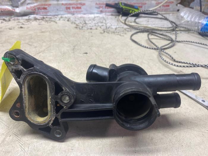 Usagé Thermostat Volkswagen Polo IV (9N1/2/3) 1.2 Prix € 24,20 Prix TTC proposé par Autosloperij de Turk