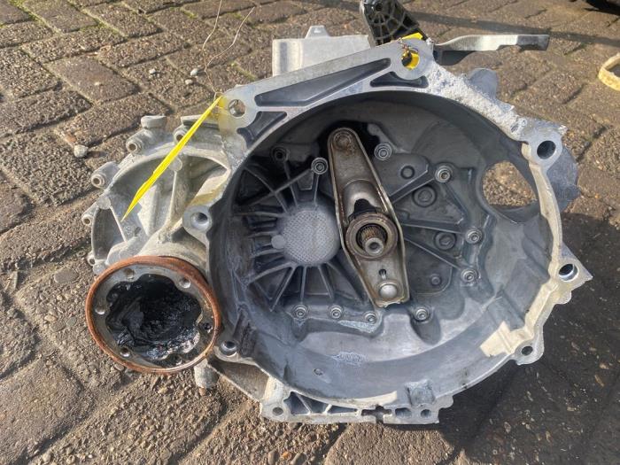 Used Gearbox Seat Leon (5FB) 1.5 TSI 16V Price € 726,00 Inclusive VAT offered by Autosloperij de Turk