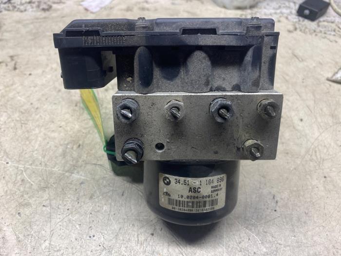 Usagé Bloc ABS BMW 3 serie (E46/4) 320i 24V Prix € 60,50 Prix TTC proposé par Autosloperij de Turk
