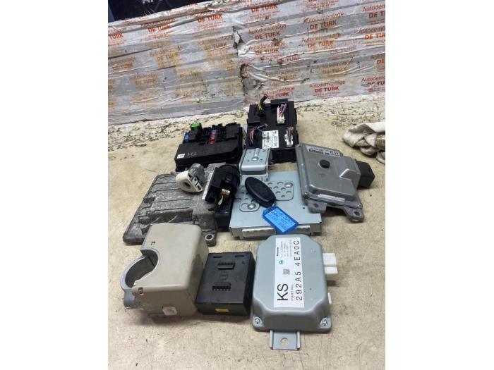 Used Ignition lock + computer Nissan Juke (F15) 1.2 DIG-T 16V Price € 242,00 Inclusive VAT offered by Autosloperij de Turk