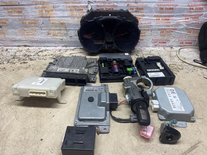 Used Ignition lock + computer Nissan Juke (F15) 1.2 DIG-T 16V Price € 242,00 Inclusive VAT offered by Autosloperij de Turk