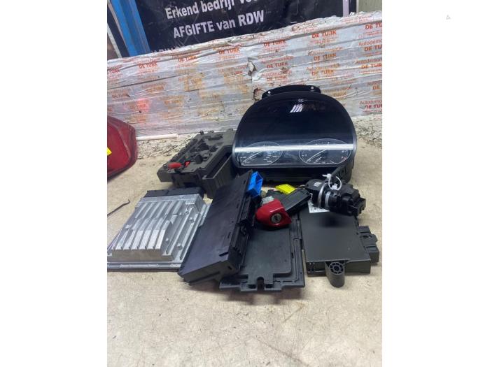 Used Ignition lock + computer BMW 1 serie (E87/87N) 120i 16V Price € 181,50 Inclusive VAT offered by Autosloperij de Turk