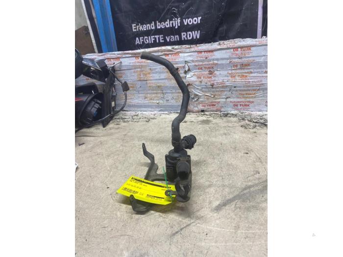 Begagnade Extra vattenpump BMW 1 serie (F20) 114i 1.6 16V Pris € 36,30 Inklusive moms erbjuds av Autosloperij de Turk