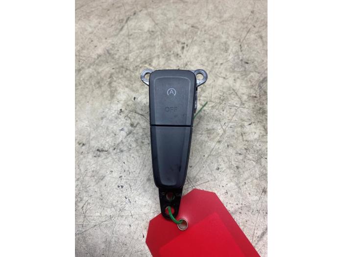 Usagé Commodo Ford Focus 3 1.0 Ti-VCT EcoBoost 12V 125 Prix € 18,15 Prix TTC proposé par Autosloperij de Turk