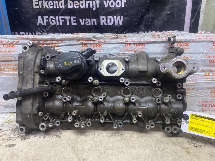 Gebrauchte Ventildeckel Mercedes A (W176) 1.6 A-180 16V Preis € 60,50 Mit Mehrwertsteuer angeboten von Autosloperij de Turk