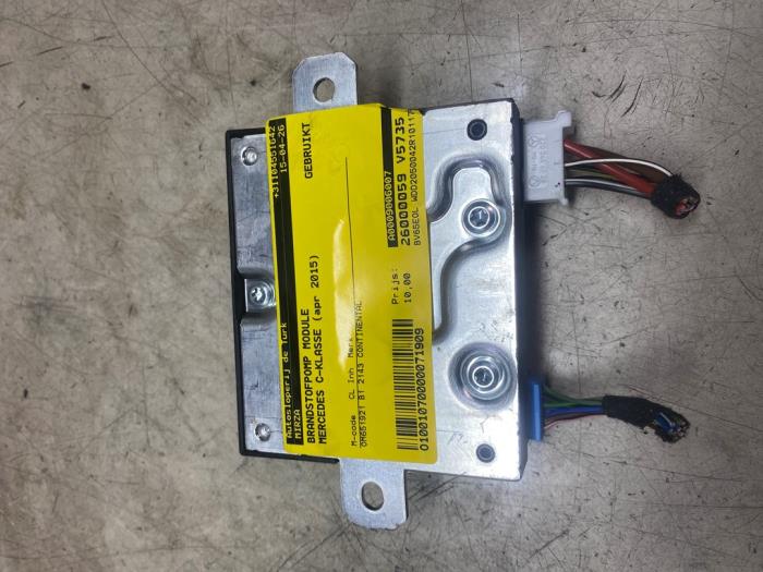 Usagé Module pompe carburant Mercedes C (W205) C-220 2.2 CDI BlueTEC, C-220 d 16V Prix € 12,10 Prix TTC proposé par Autosloperij de Turk