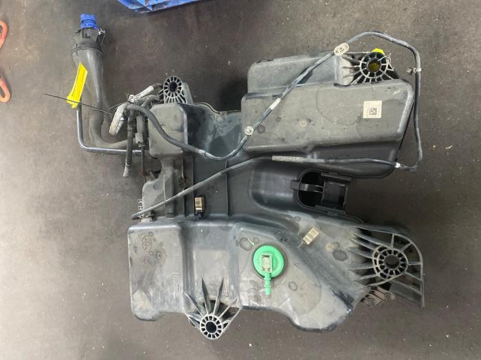 Gebrauchte Adblue Tank Citroen Jumpy 1.5 Blue HDi 100 Preis € 145,20 Mit Mehrwertsteuer angeboten von Autosloperij de Turk