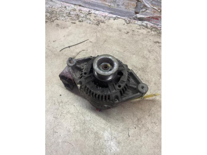 Gebrauchte Dynamo Opel Corsa B (73/78/79) 1.4i Preis € 18,15 Mit Mehrwertsteuer angeboten von Autosloperij de Turk